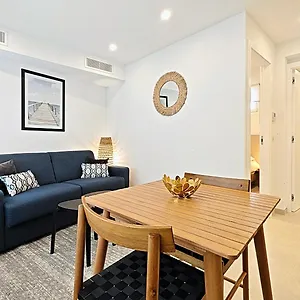 https://viva-riviera-studio-top-floor-close-croisette.fr-provencehotel.com